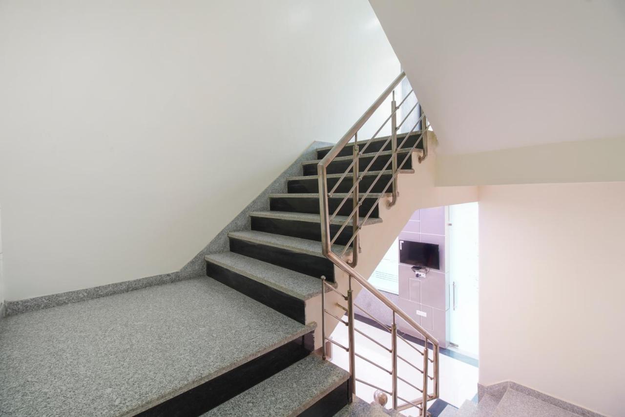 Hotel Classic Paradise New Delhi Exterior photo